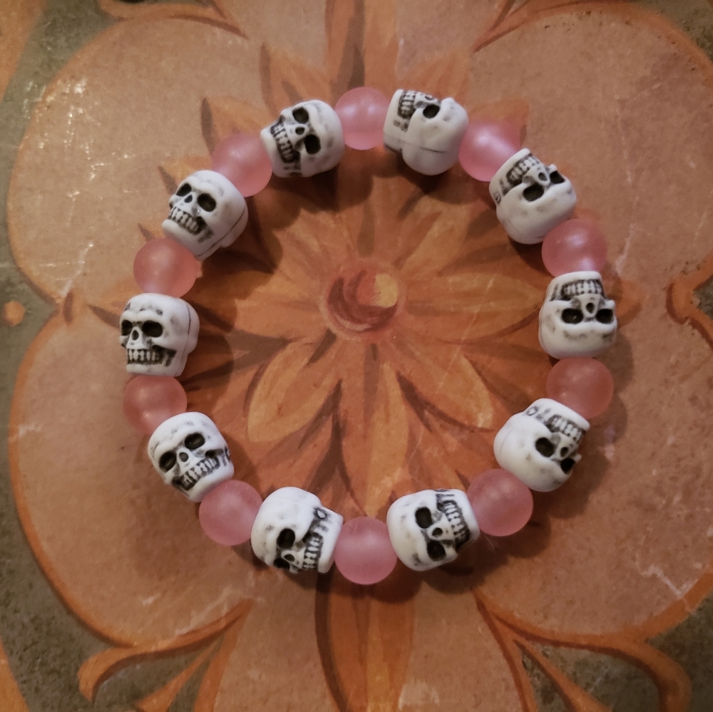 Bracelets - Picture 5 of 16